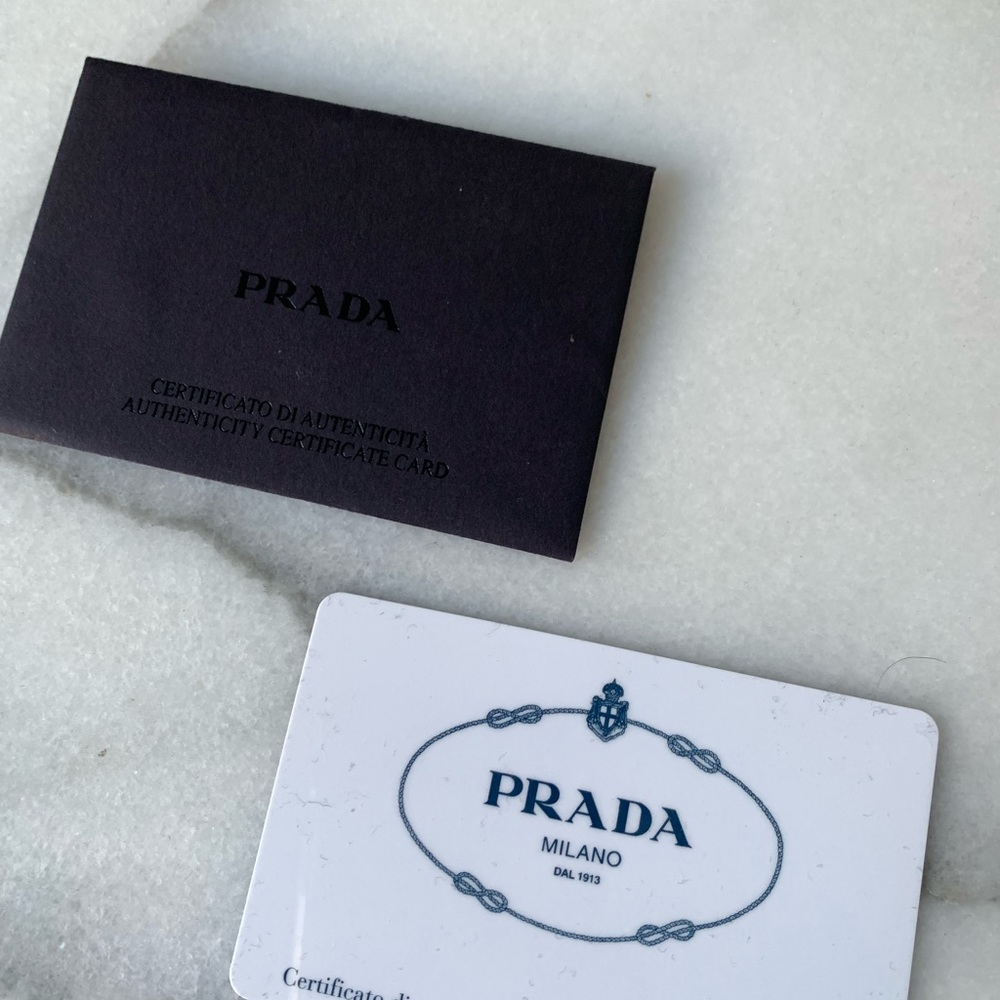 Prada saffiano leather crossbody bag with chain - Picture 5 of 6